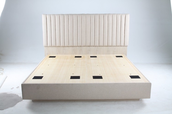 Harga yang bagus Hotel Bedroom Furniture Sets Include Fixed Furniture White Color And King Bed on line