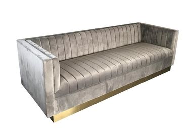 Harga yang bagus Wholesale New model velvet upholstery furniture fabric living room sofa for wedding rental sofa on line