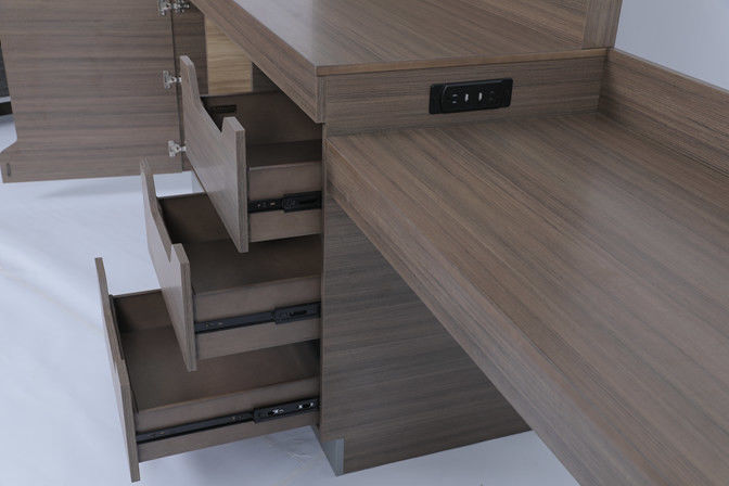Modern Bedroom Custom Expansive Linear TV Panel Dan Desk Cabinet Untuk Hilton Hotel 2