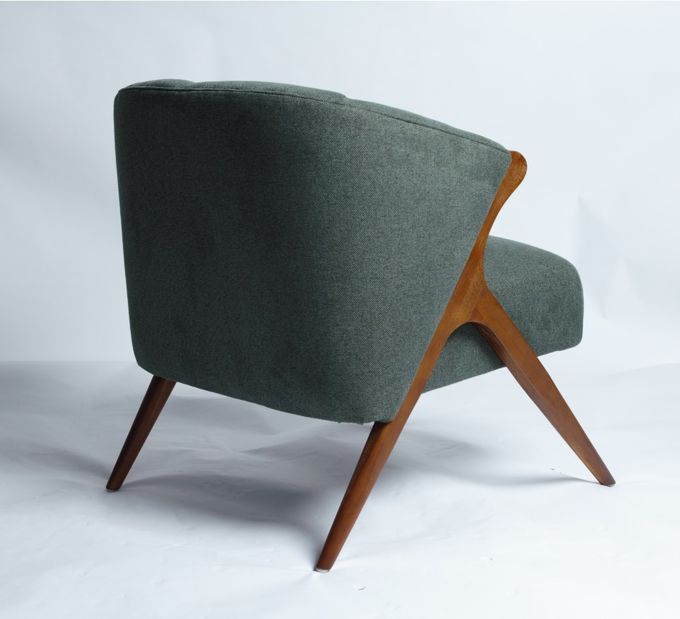 American Style Webbing Armchair Sofa Chair With Solid Wood Legs 2